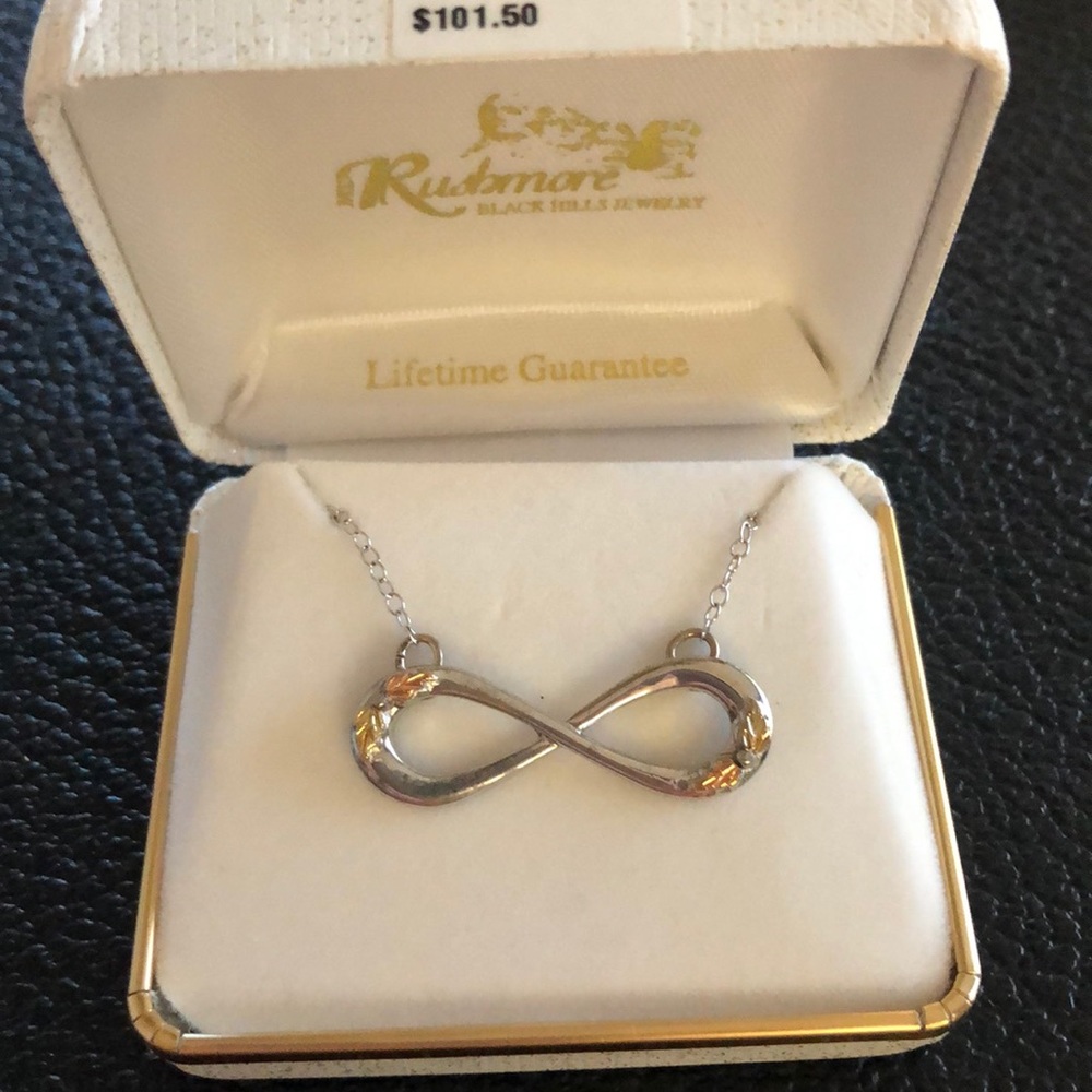 Black hills gold and silver necklace 48